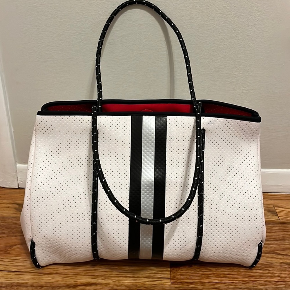 NWOT Haute Shore Greyson Midtown Tote